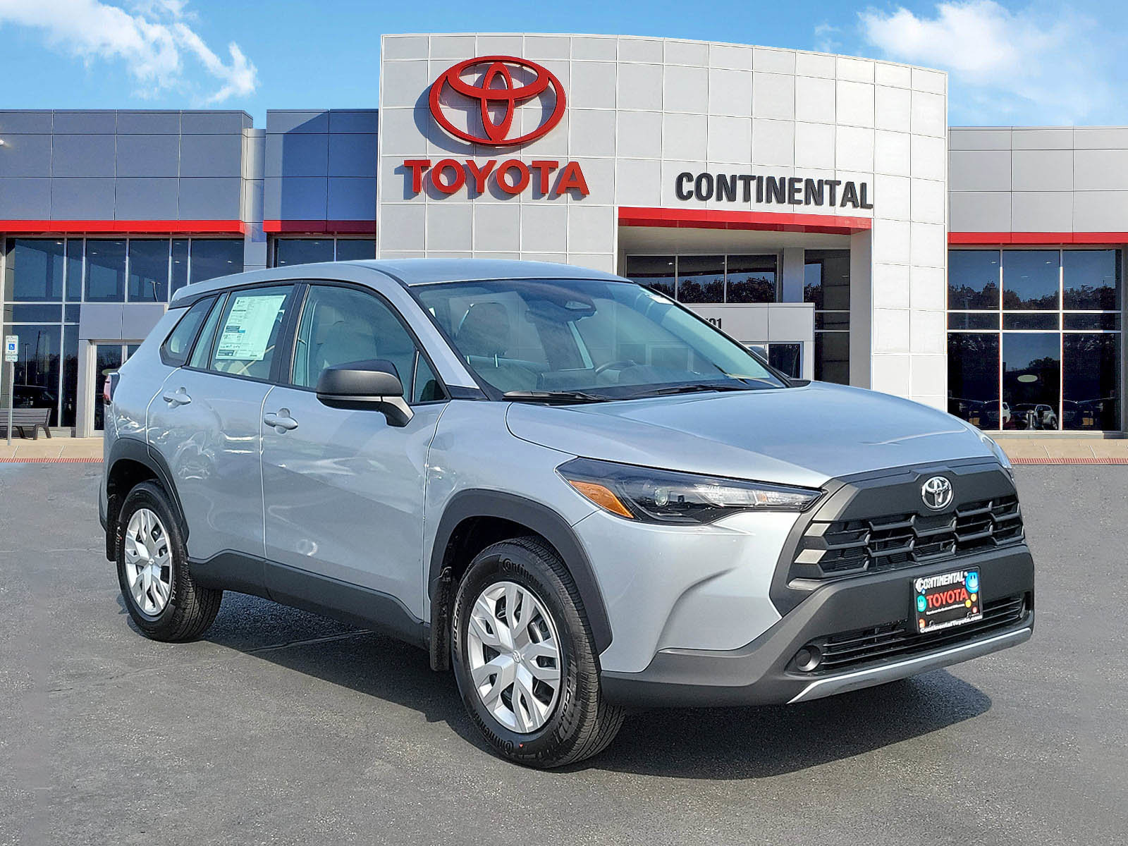 New 2026 Toyota Corolla Cross L video 2