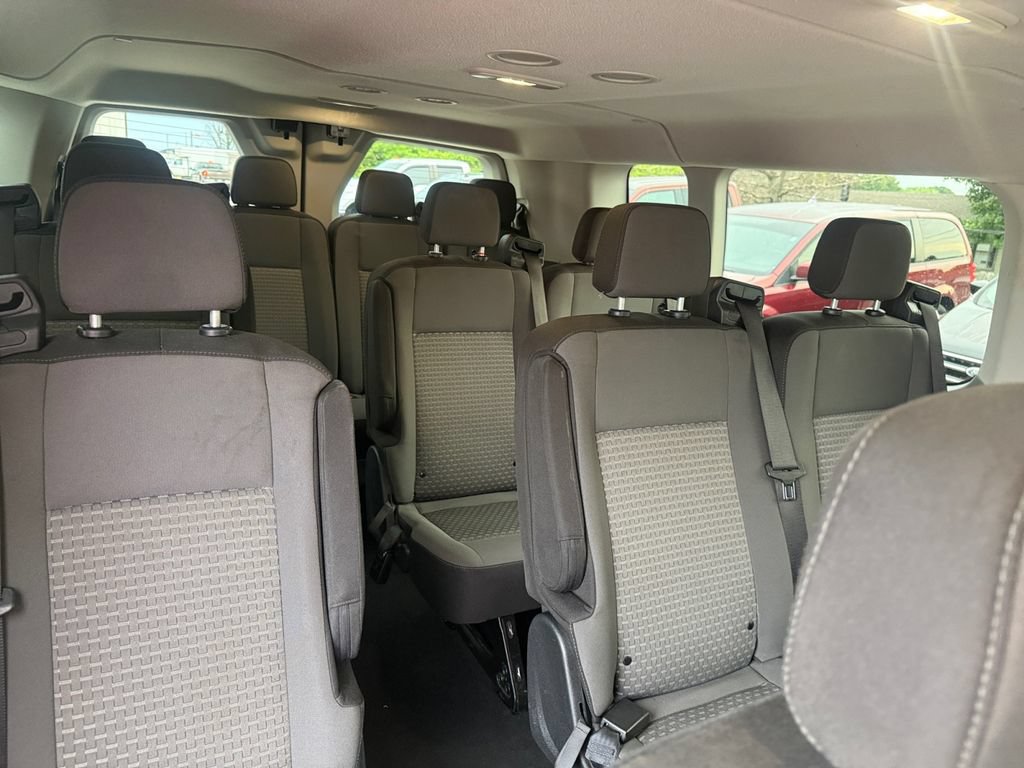 Used 2023 Ford Transit 350 XLT RWD image 29
