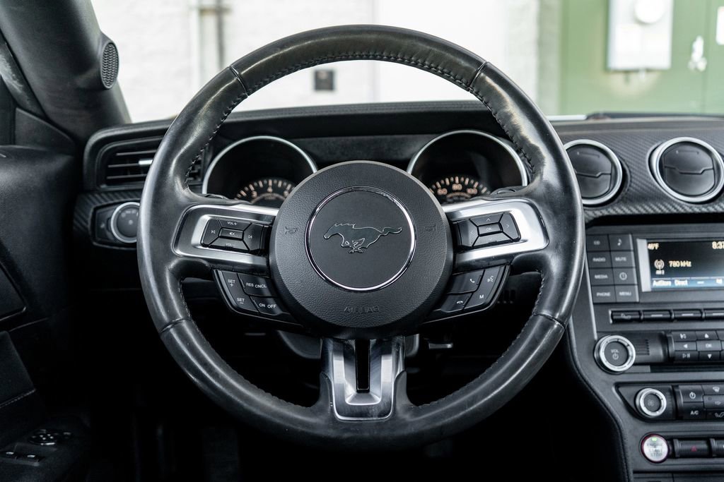 Used 2018 Ford Mustang EcoBoost image 14