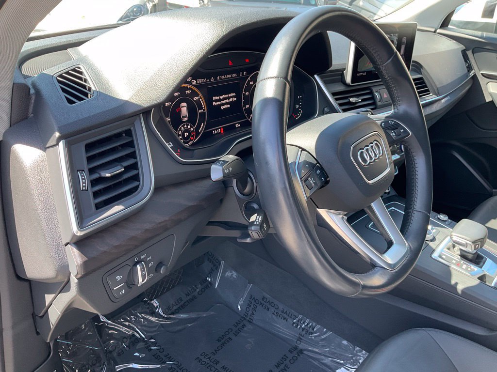 Used 2020 Audi Q5 e Premium w/ Convenience Package AWD/4WD image 20