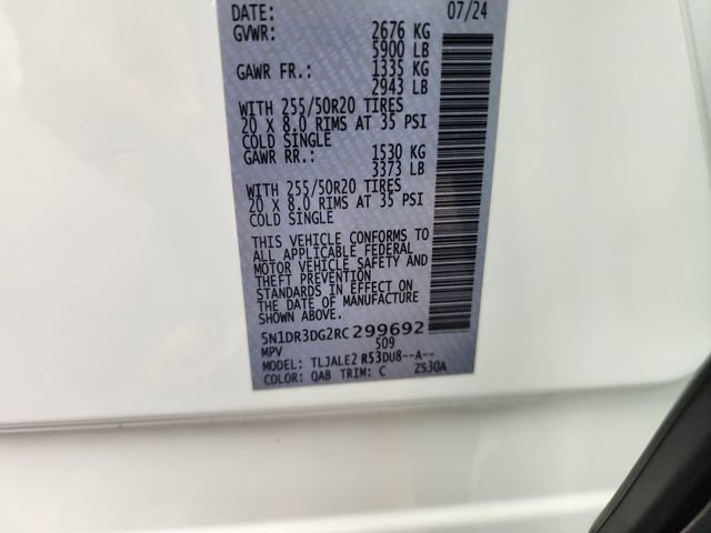 Used 2024 Nissan Pathfinder Platinum w/ Cargo Package image 38