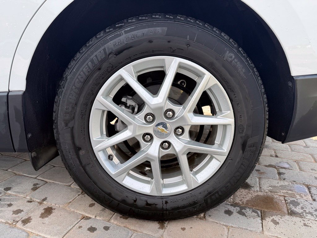Used 2024 Chevrolet Equinox LT FWD image 9