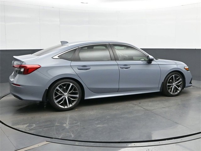 Used 2022 Honda Civic Touring image 8