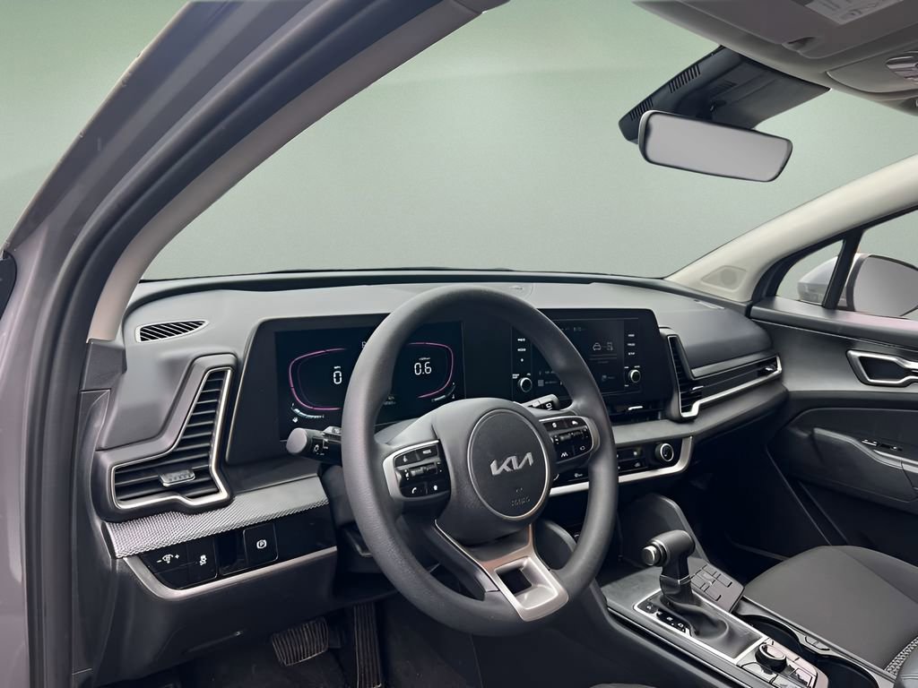 Used 2025 Kia Sportage LX image 15