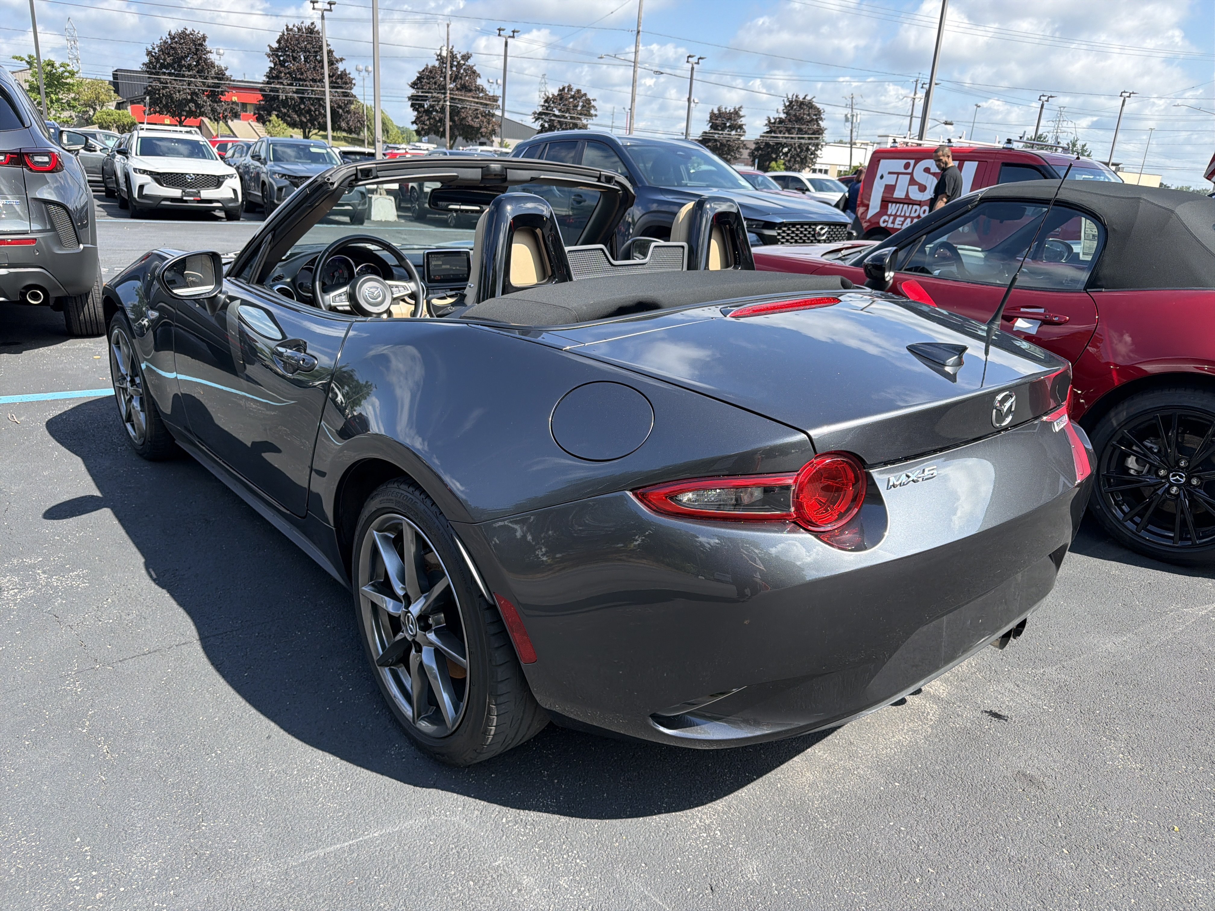 Used 2016 MAZDA MX-5 Miata Grand Touring RWD image 5