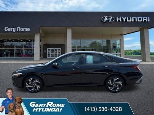 Certified 2025 Hyundai Elantra SEL FWD image 14