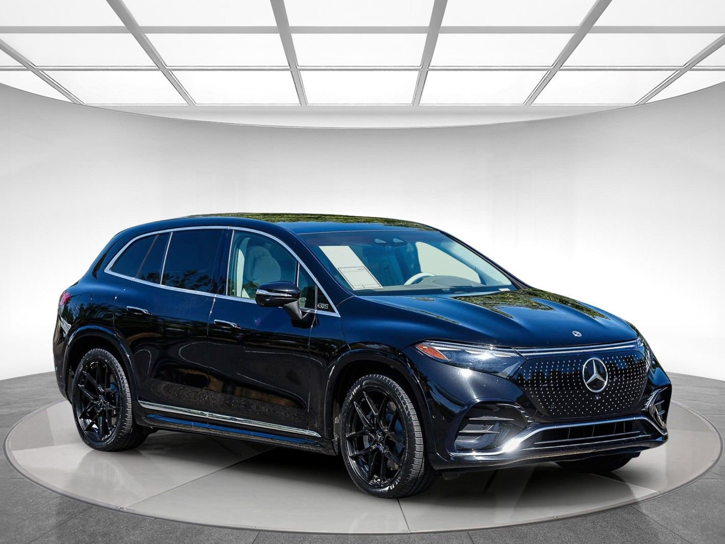 Used 2023 Mercedes-Benz EQS 580 4MATIC SUV image 5