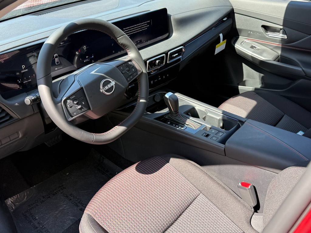 New 2026 Nissan Sentra SR w/ Floor Mat Package FWD image 8
