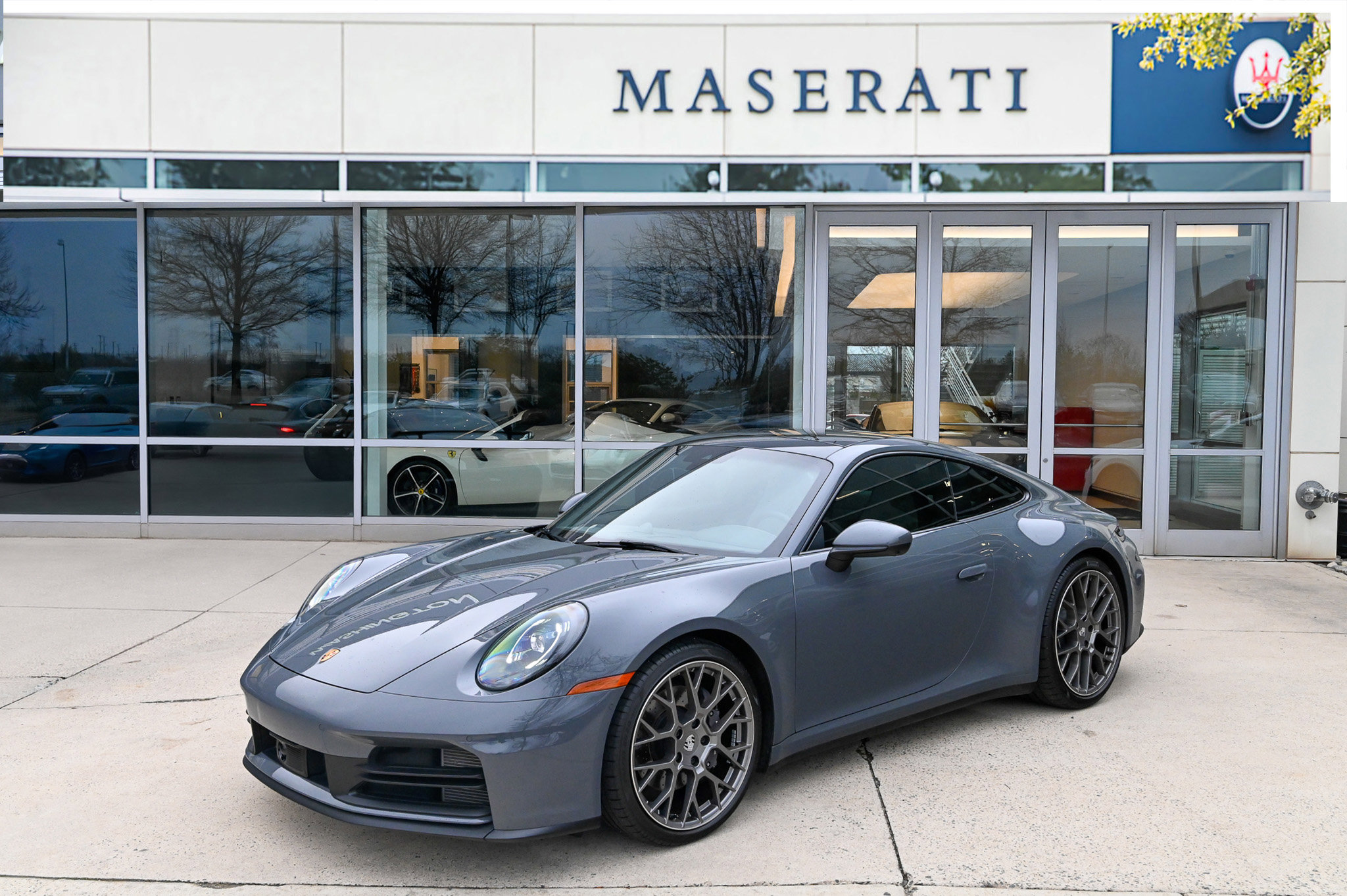 Used 2025 Porsche 911 Carrera image 1