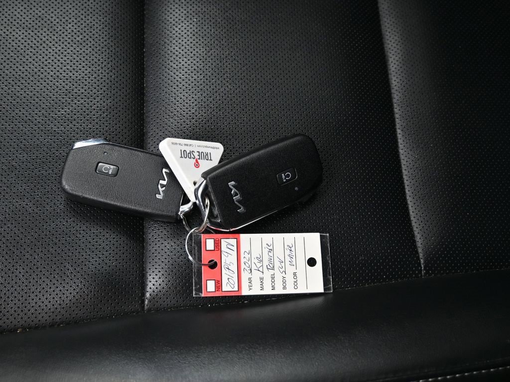 Used 2022 Kia Telluride LX image 29
