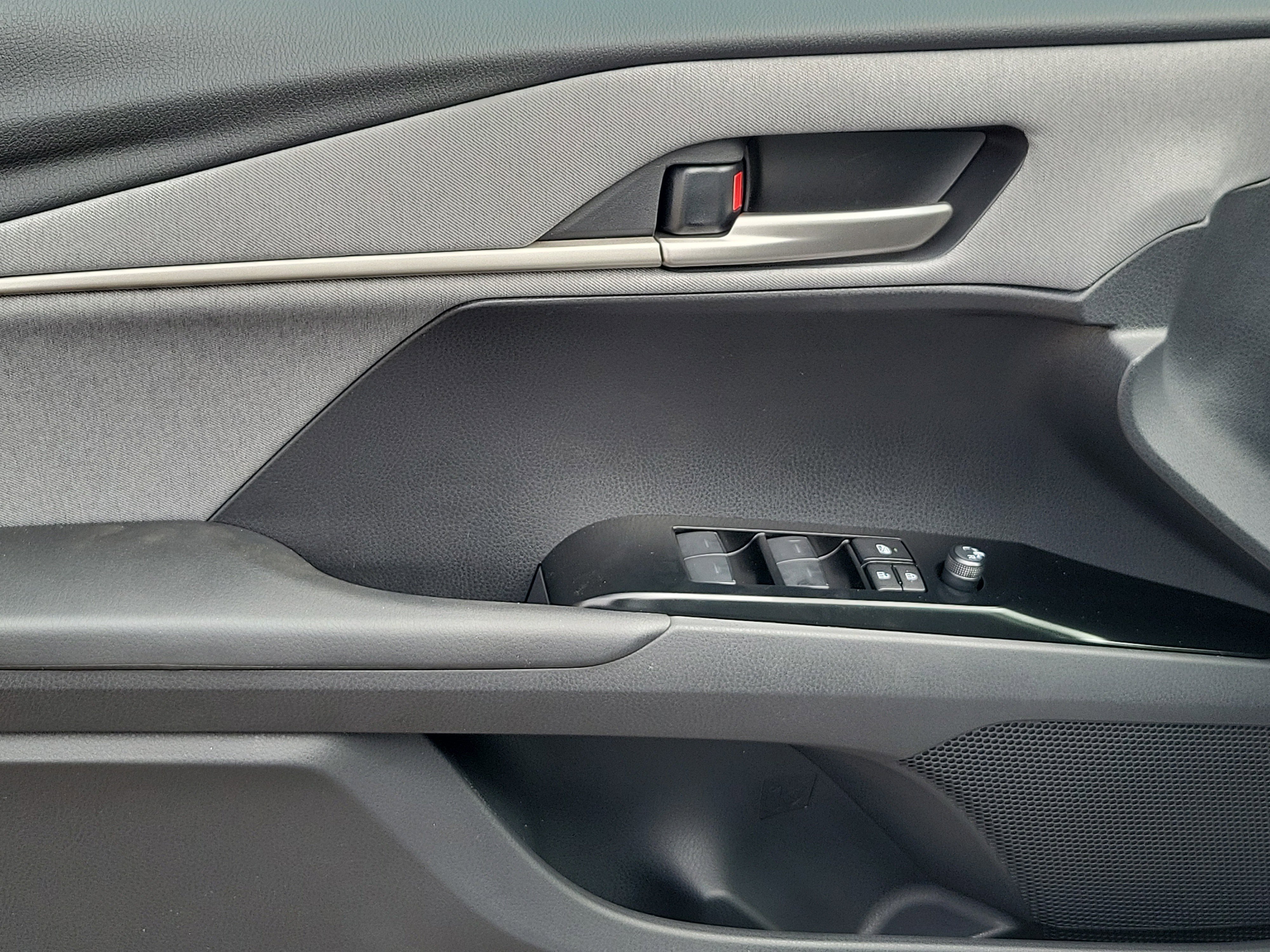 New 2026 Toyota Camry LE image 6