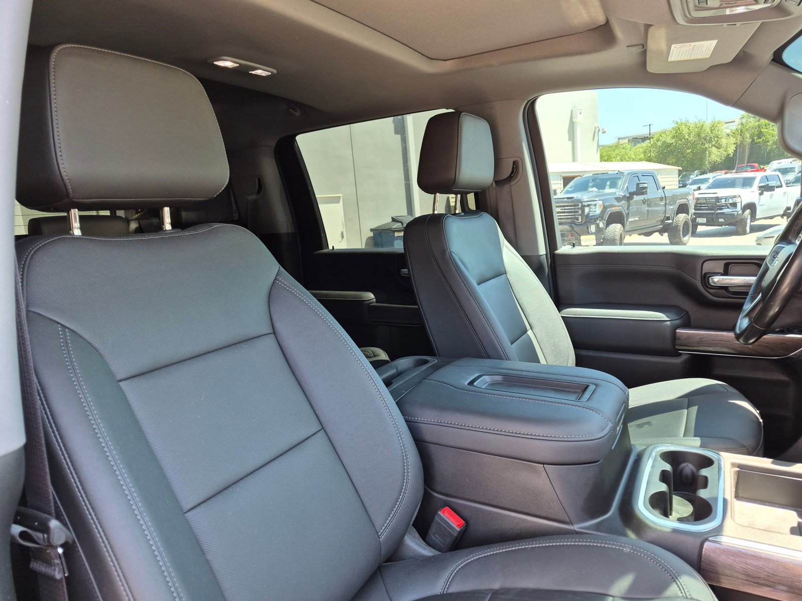 Used 2022 Chevrolet Silverado 2500 LTZ w/ LTZ Plus Package AWD/4WD image 25