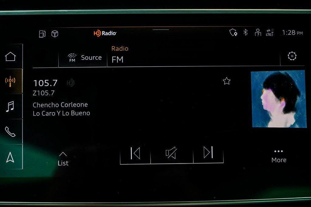 Used 2023 Audi Q8 Prestige image 26