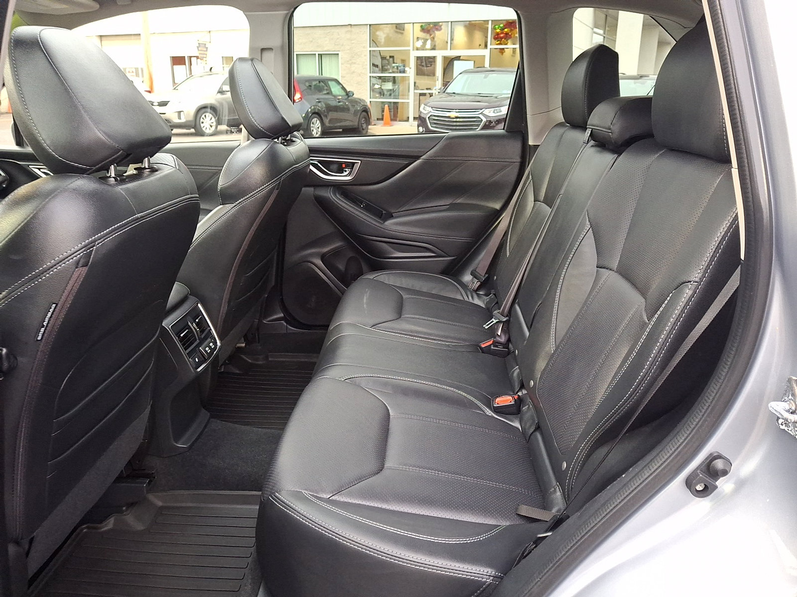 Used 2022 Subaru Forester Touring w/ Popular Package #3 image 10