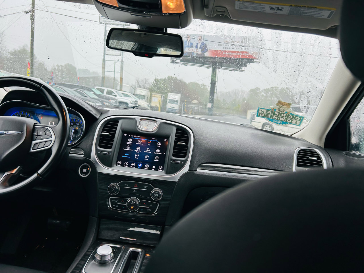 Used 2018 Chrysler 300 Touring w/ Sport Appearance Package image 27