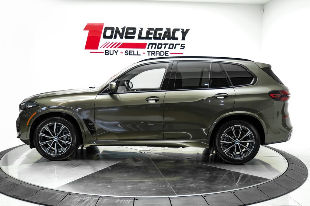 Used 2024 BMW X5 xDrive50e w/ M Sport Package AWD/4WD image 13
