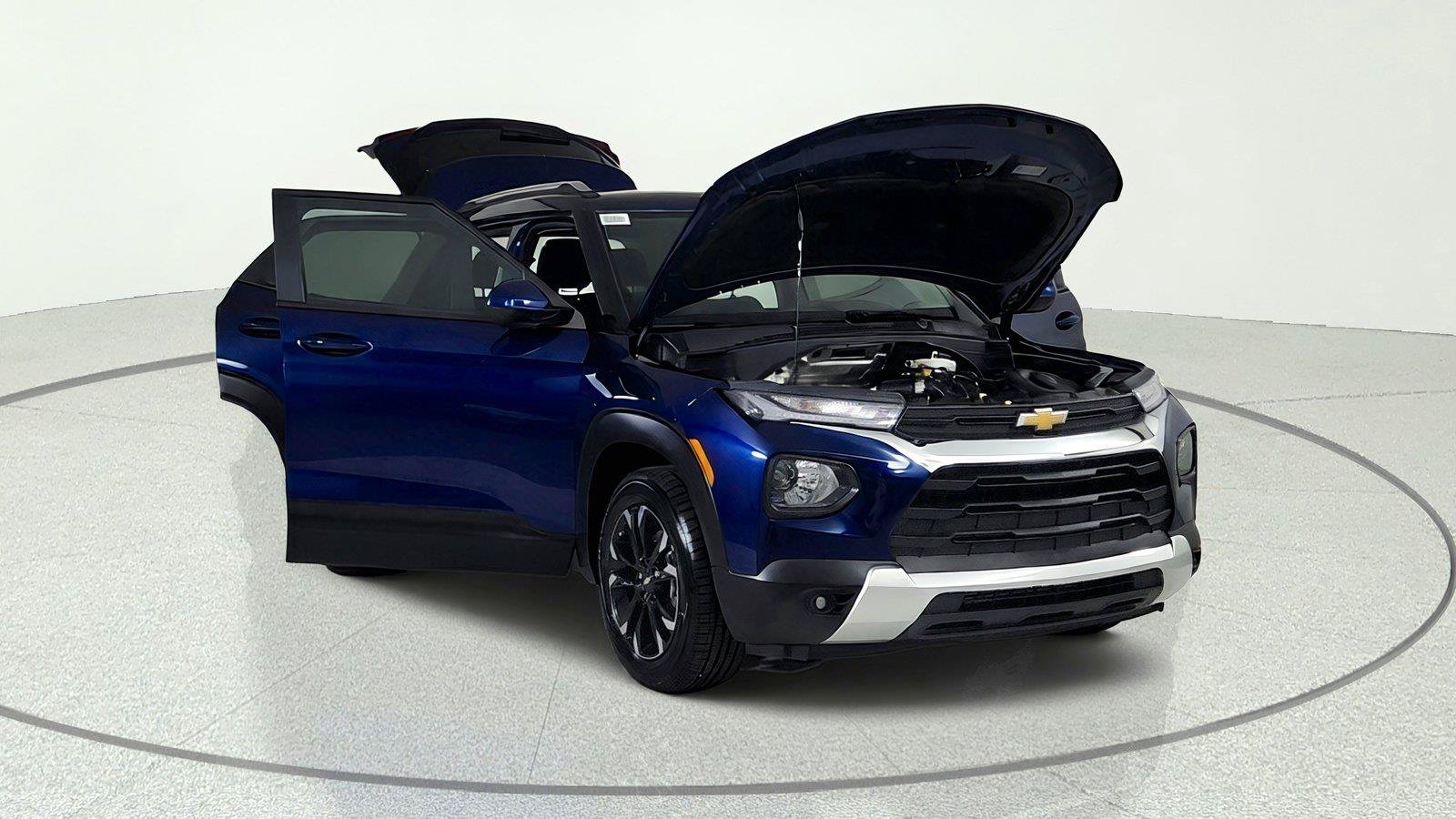 Used 2023 Chevrolet TrailBlazer LT FWD image 9