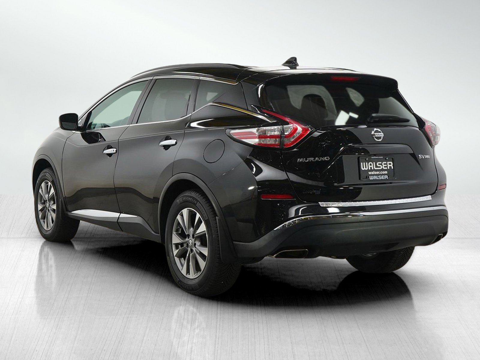 Used 2017 Nissan Murano SV image 3