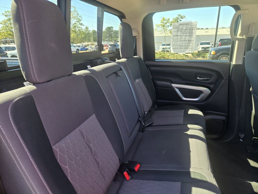 Used 2024 Nissan Titan SV w/ SV Convenience Package image 21