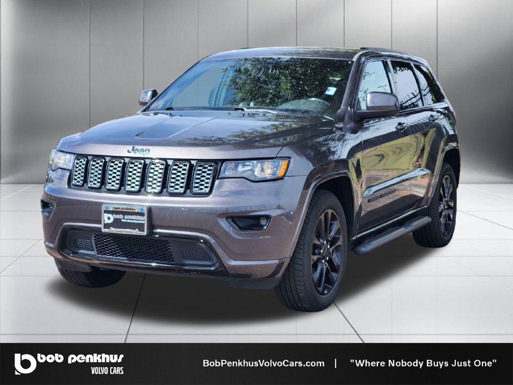 Used 2020 Jeep Grand Cherokee Altitude AWD/4WD image 23