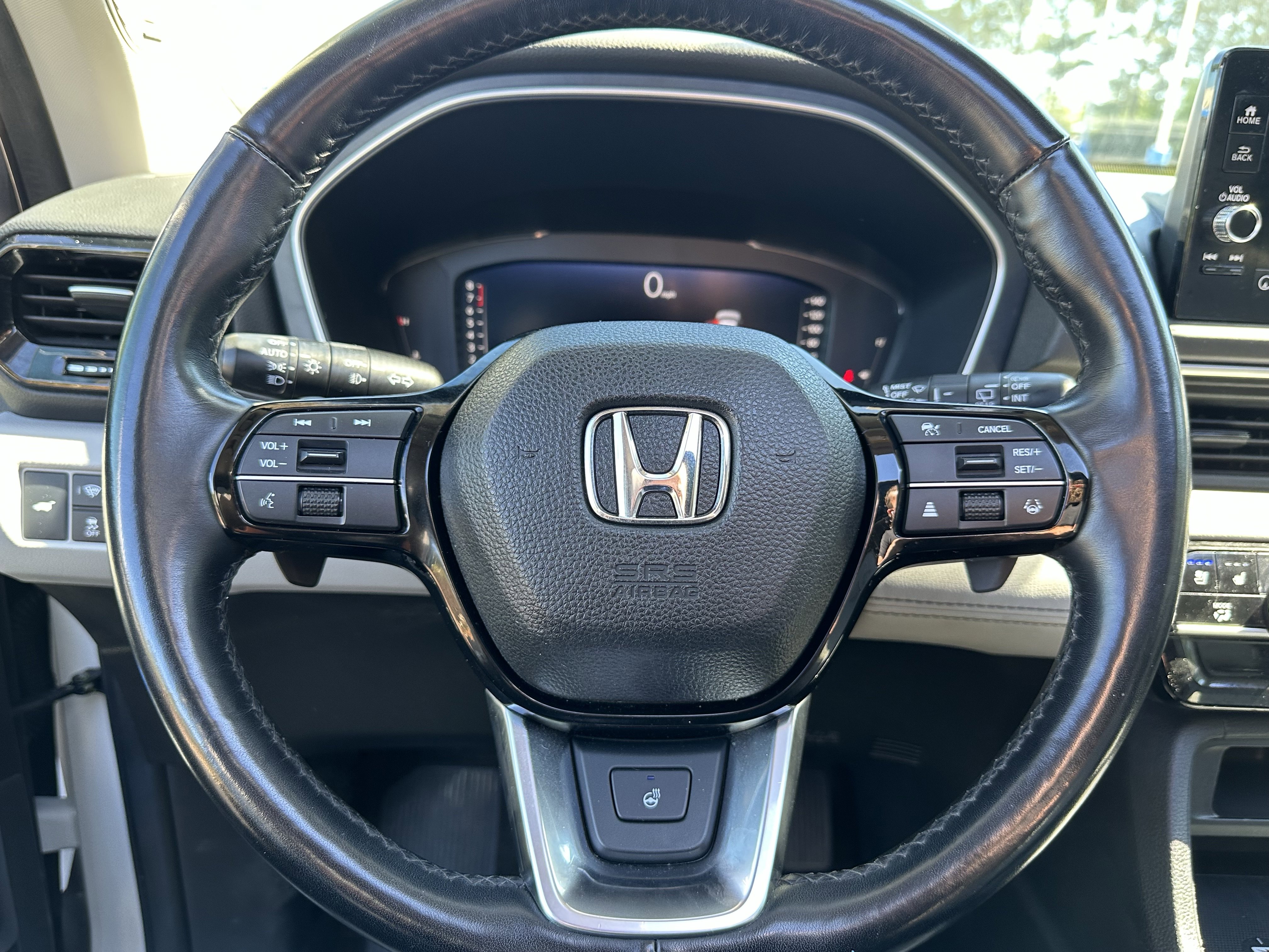 Used 2023 Honda Pilot Elite image 6