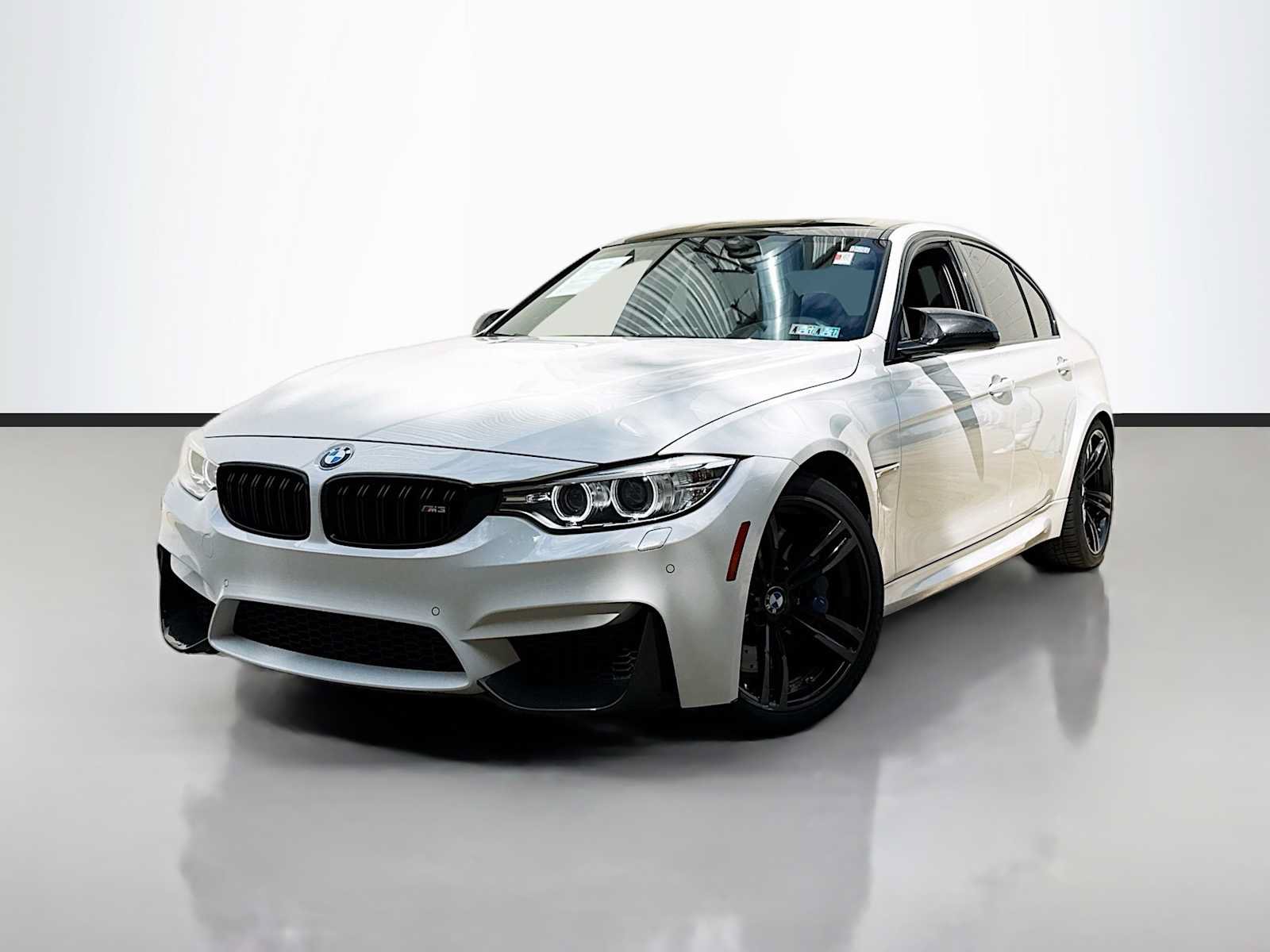 Used 2015 BMW M3 RWD image 1