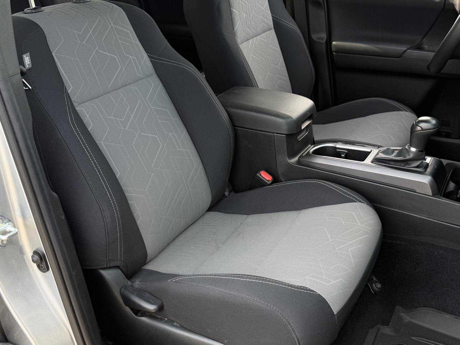 Used 2022 Toyota Tacoma TRD Sport image 22