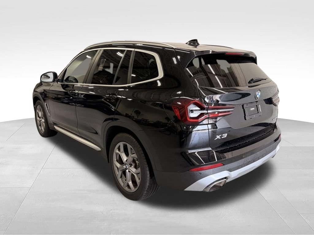 Used 2023 BMW X3 xDrive30i w/ Premium Package AWD/4WD image 3
