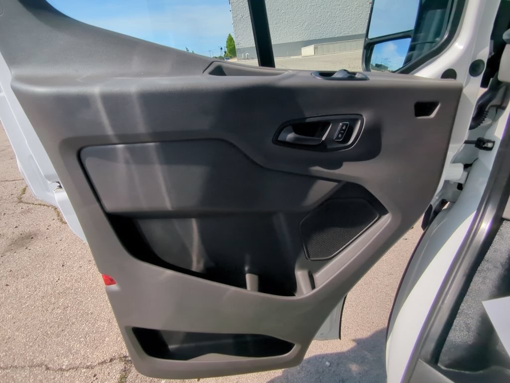 Used 2025 Ford Transit 250 148 High Roof AWD image 16