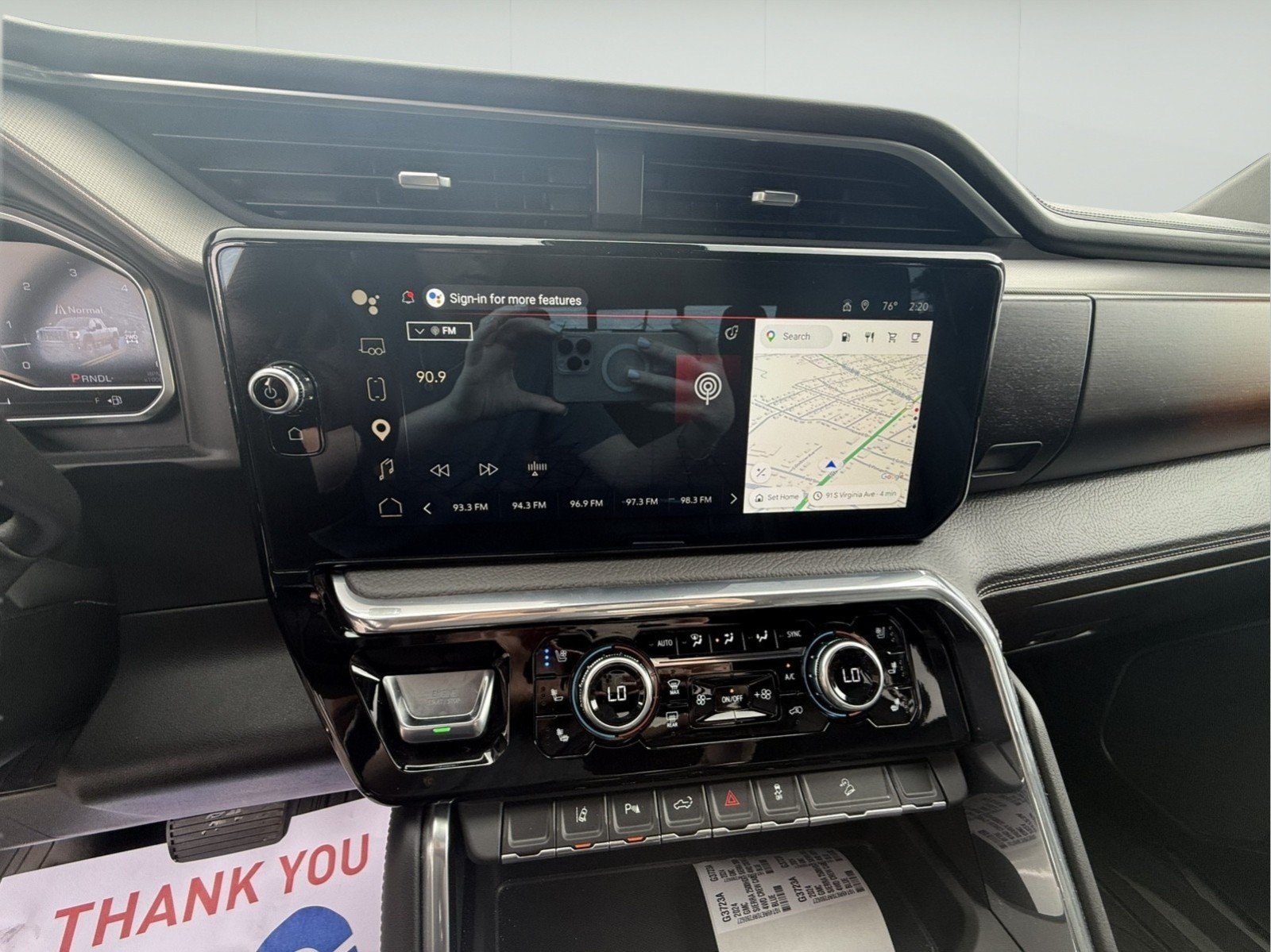Used 2024 GMC Sierra 2500 Denali w/ Denali Reserve Package AWD/4WD image 12