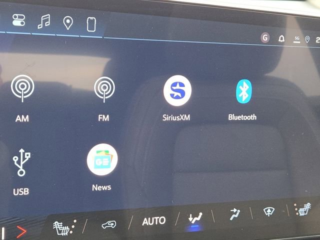 New 2026 Chevrolet Equinox EV LT image 12