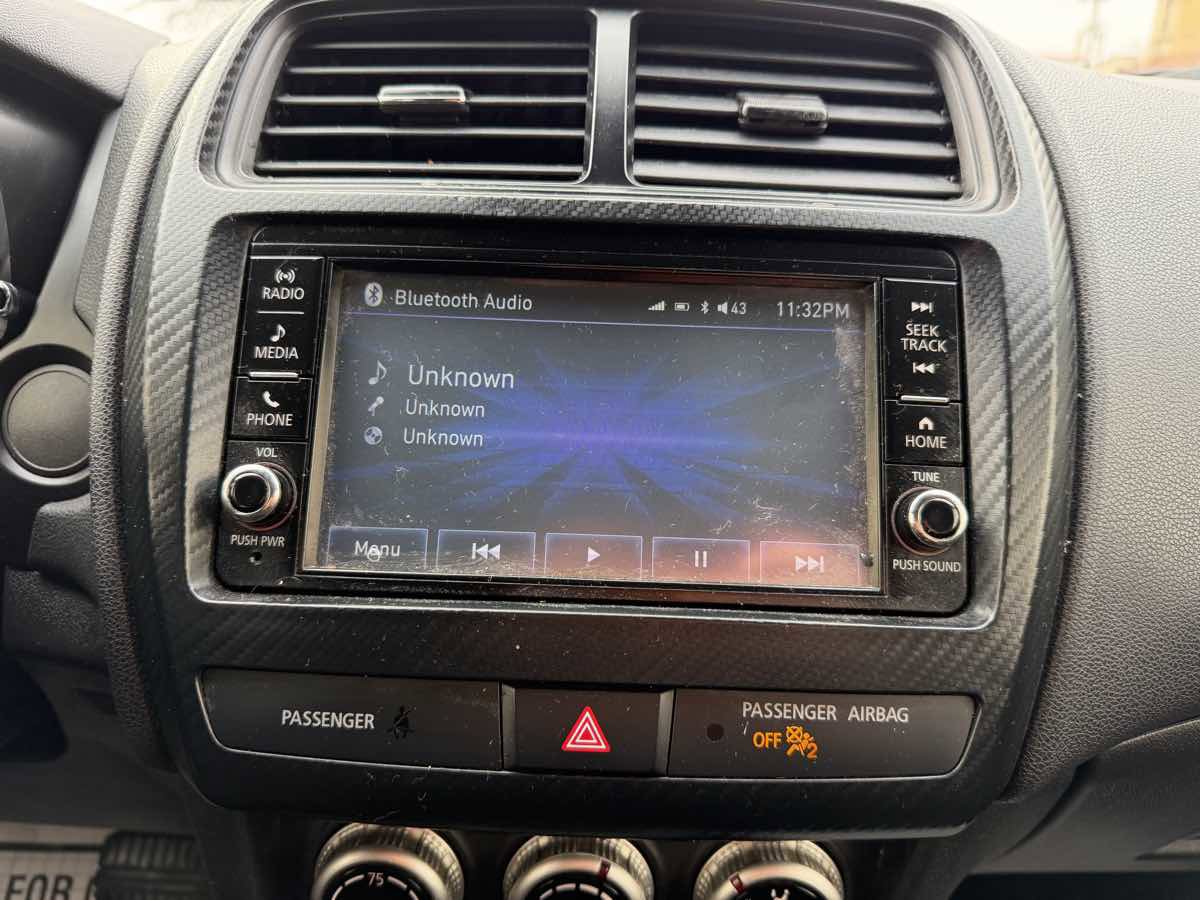 Used 2023 Mitsubishi Outlander Sport ES AWD/4WD image 31