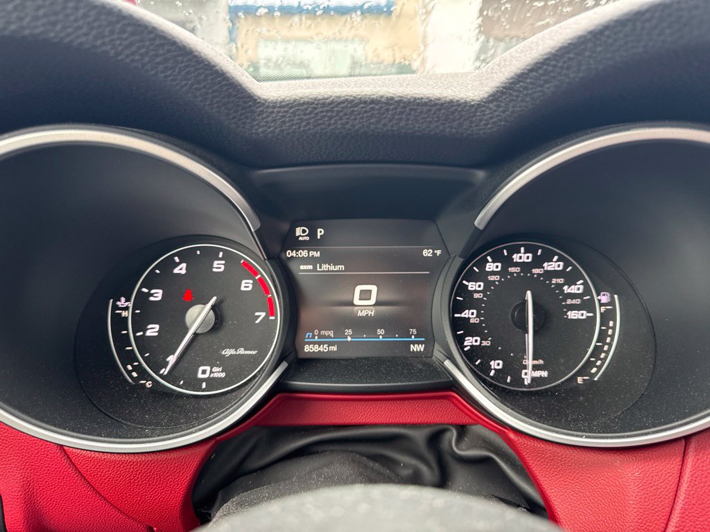 Used 2020 Alfa Romeo Stelvio Ti AWD/4WD image 5