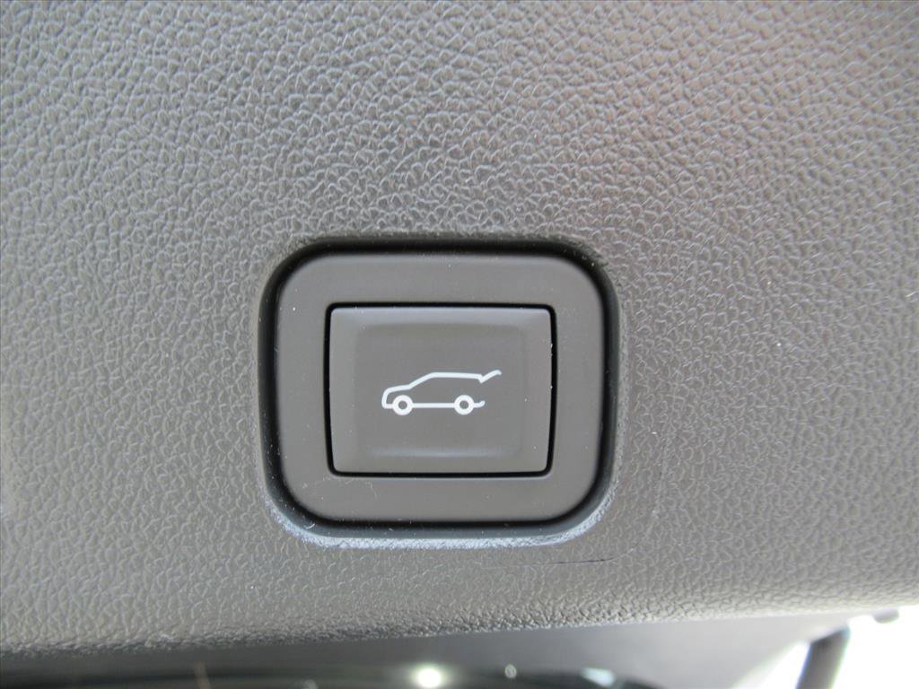 Used 2025 GMC Acadia Elevation image 33