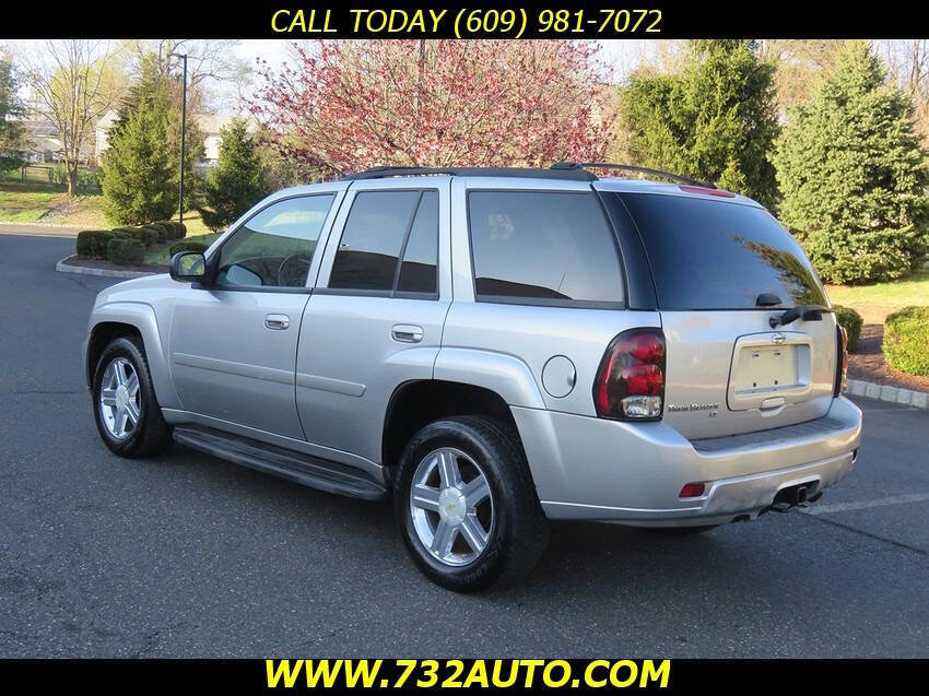 Used 2008 Chevrolet TrailBlazer LT w/ Sun And 6-Disc Cd Package AWD/4WD image 10