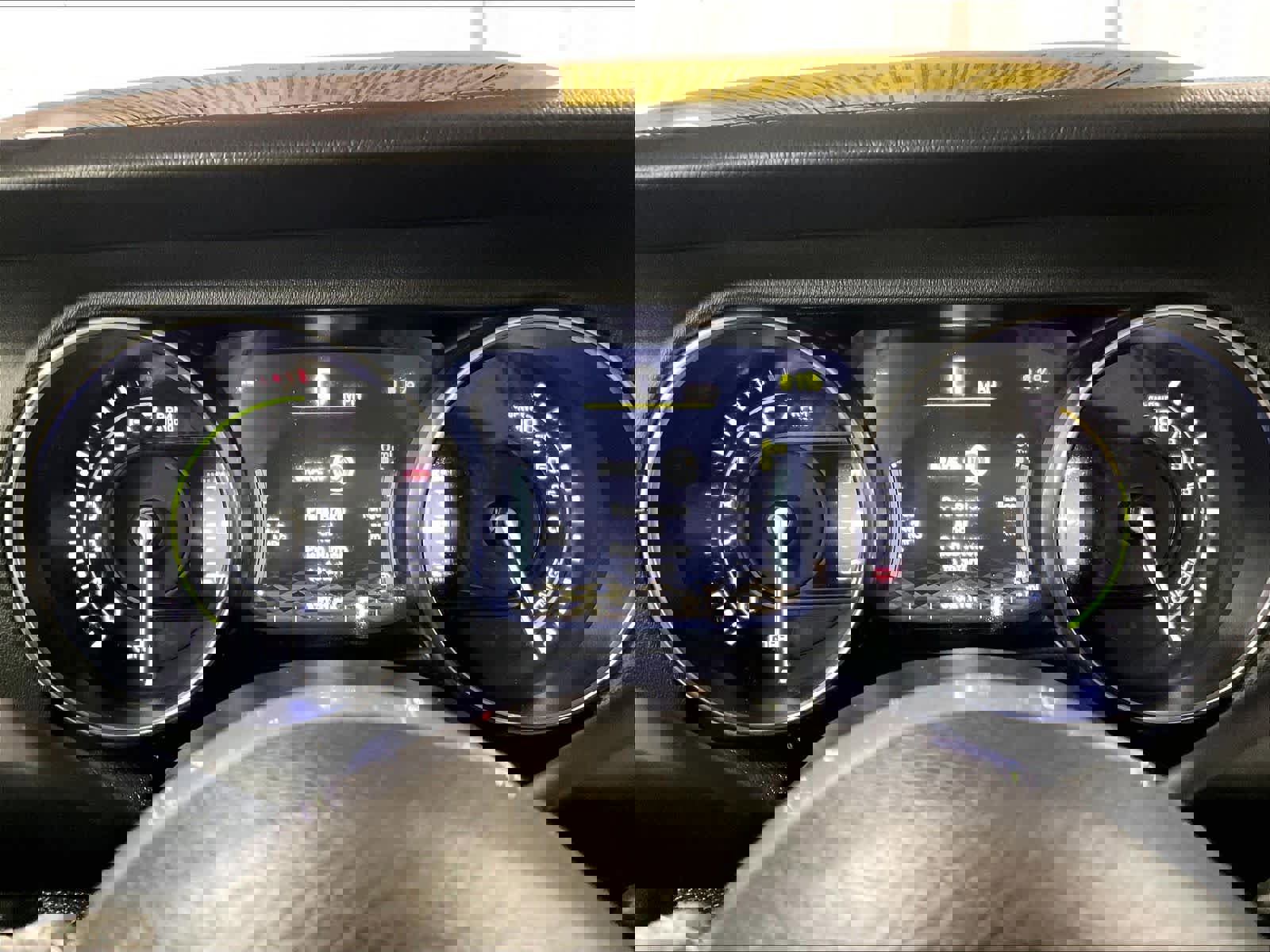 Used 2022 Jeep Wrangler Unlimited Sahara w/ Cold Weather Group image 24