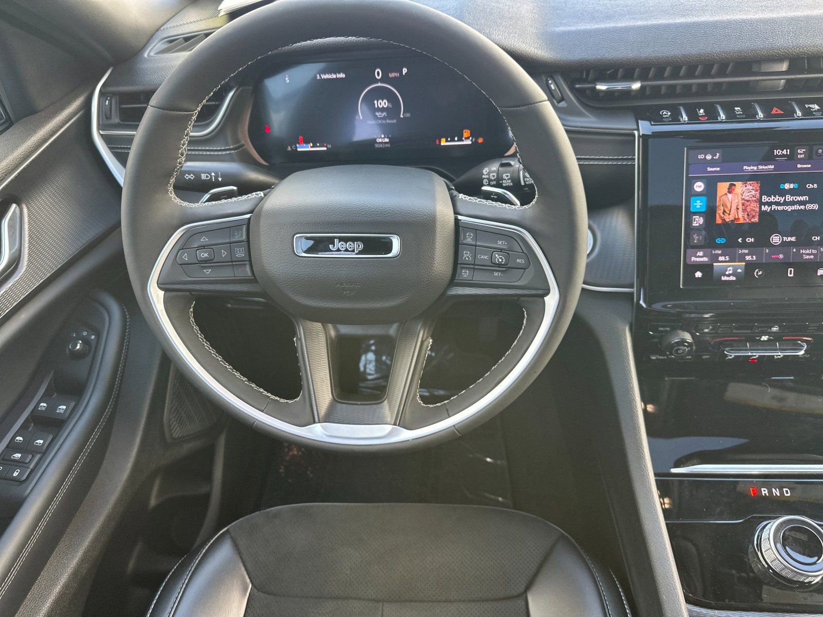 Certified 2025 Jeep Grand Cherokee Altitude image 14