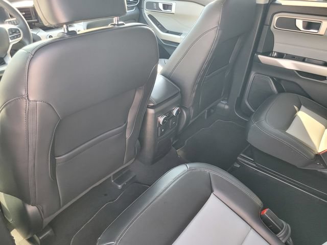 Certified 2024 Ford Explorer XLT w/ Equipment Group 202A AWD/4WD image 12