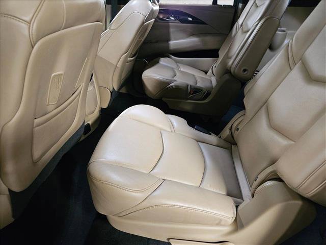 Used 2019 Cadillac Escalade ESV Platinum AWD/4WD image 16