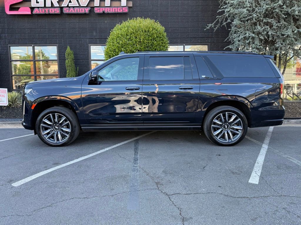 Used 2021 Cadillac Escalade ESV Sport Platinum AWD/4WD image 9