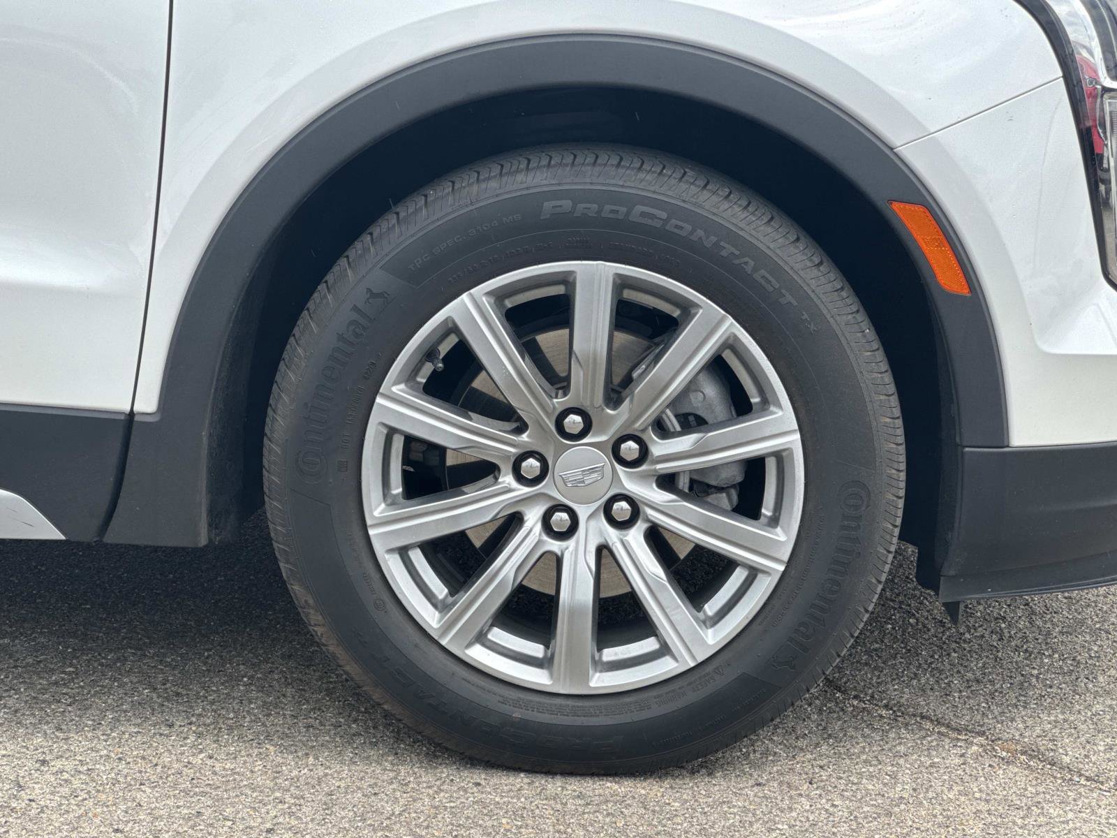 Used 2021 Cadillac XT4 Premium Luxury w/ Cold Weather Package image 28