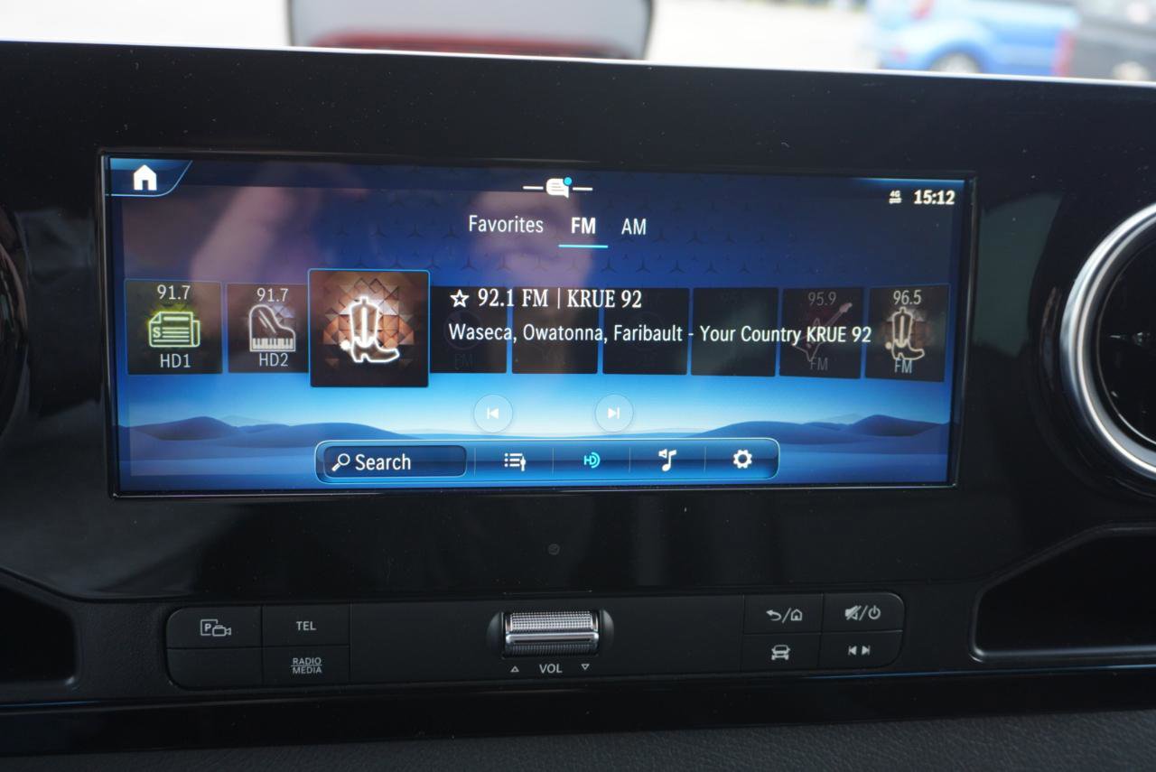 Used 2025 Mercedes-Benz Sprinter 2500 image 16