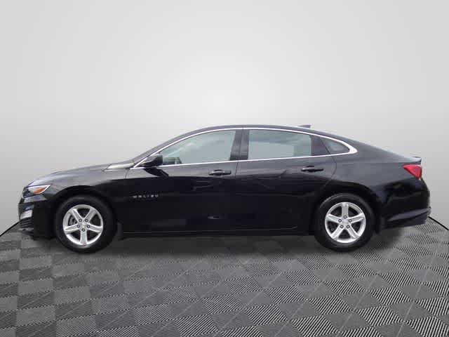 Used 2022 Chevrolet Malibu LS FWD image 2