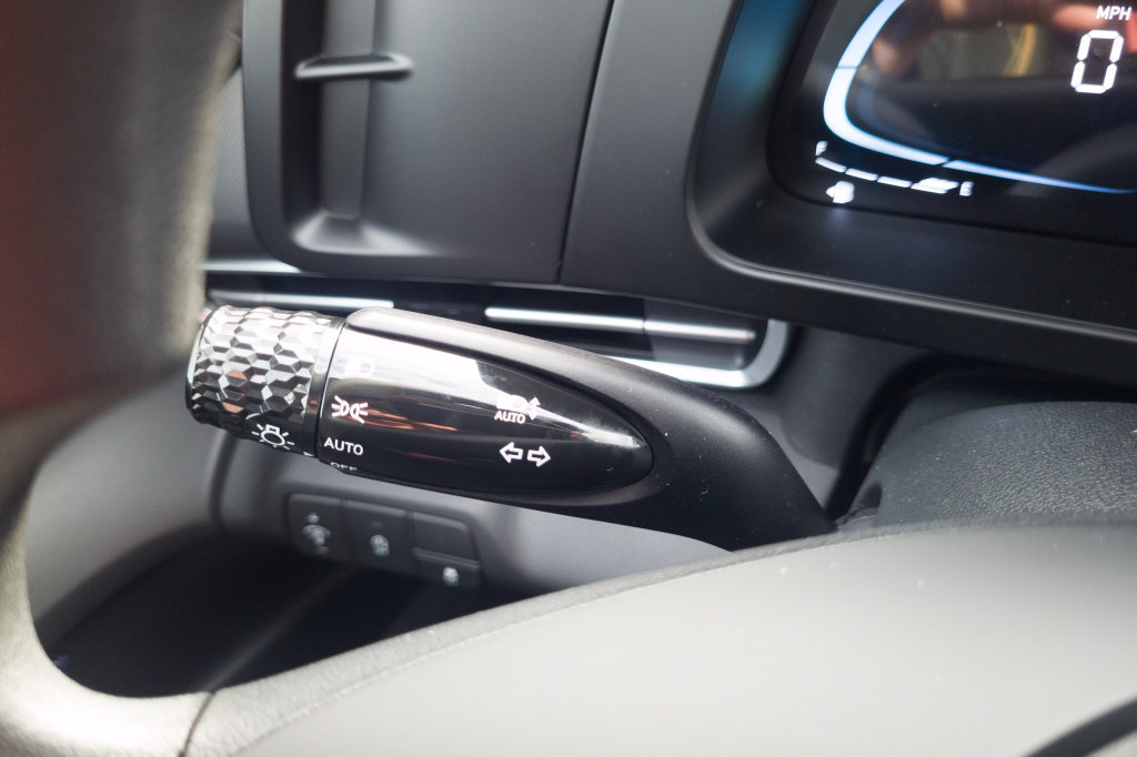 New 2026 Hyundai Elantra SE FWD image 27