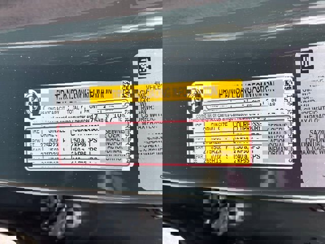 Used 2025 Chevrolet Suburban RST w/ Comfort Package image 17