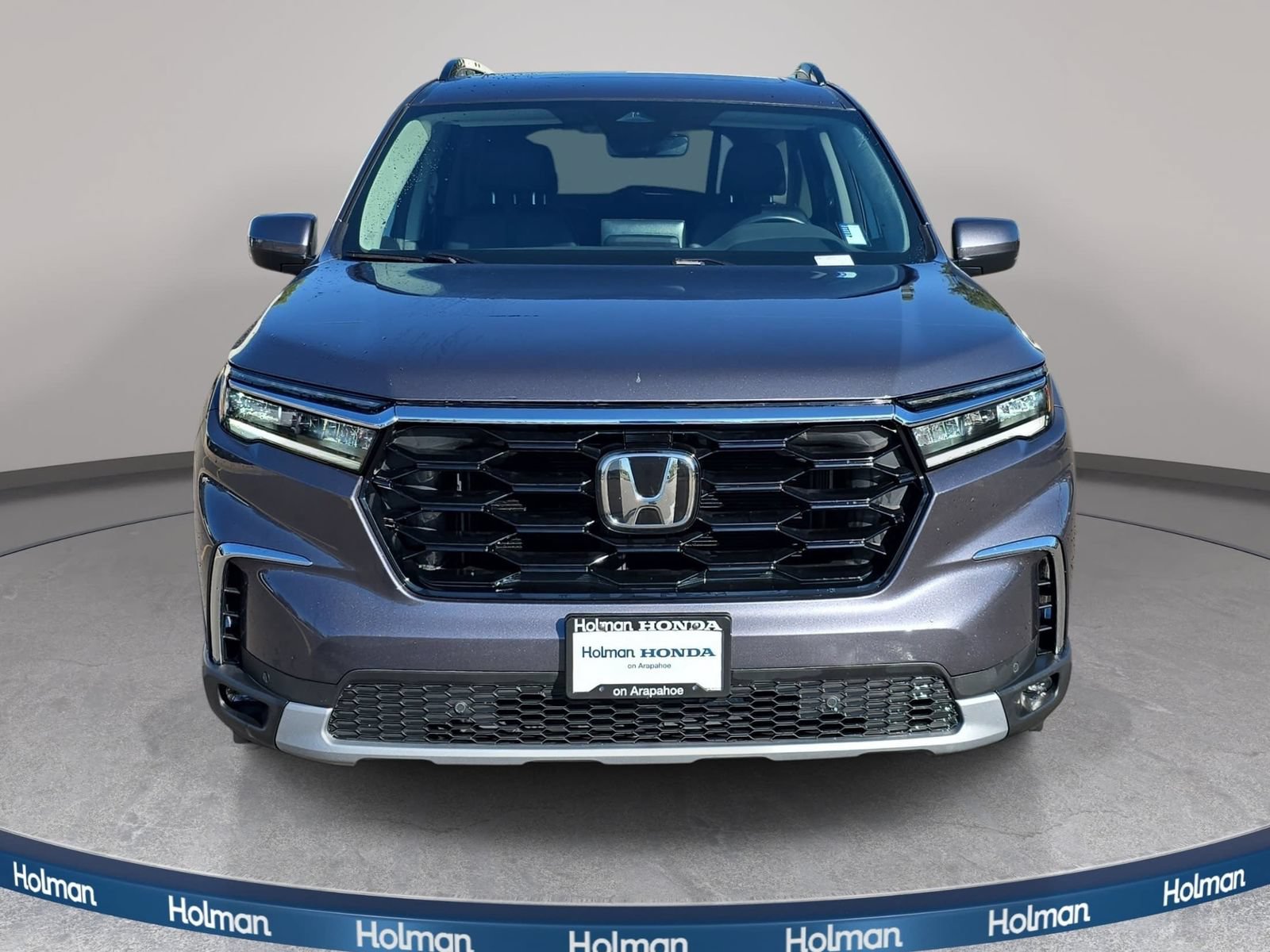 Used 2024 Honda Pilot Touring image 3