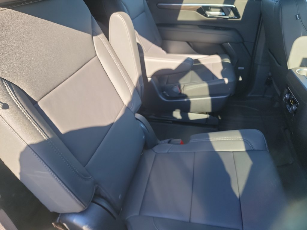 New 2026 Chevrolet Tahoe LT w/ Advanced Technology Package AWD/4WD image 24