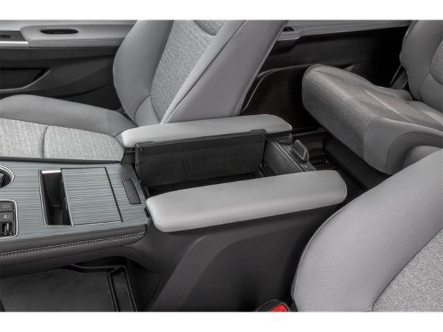 Used 2025 Toyota Sienna LE FWD image 13