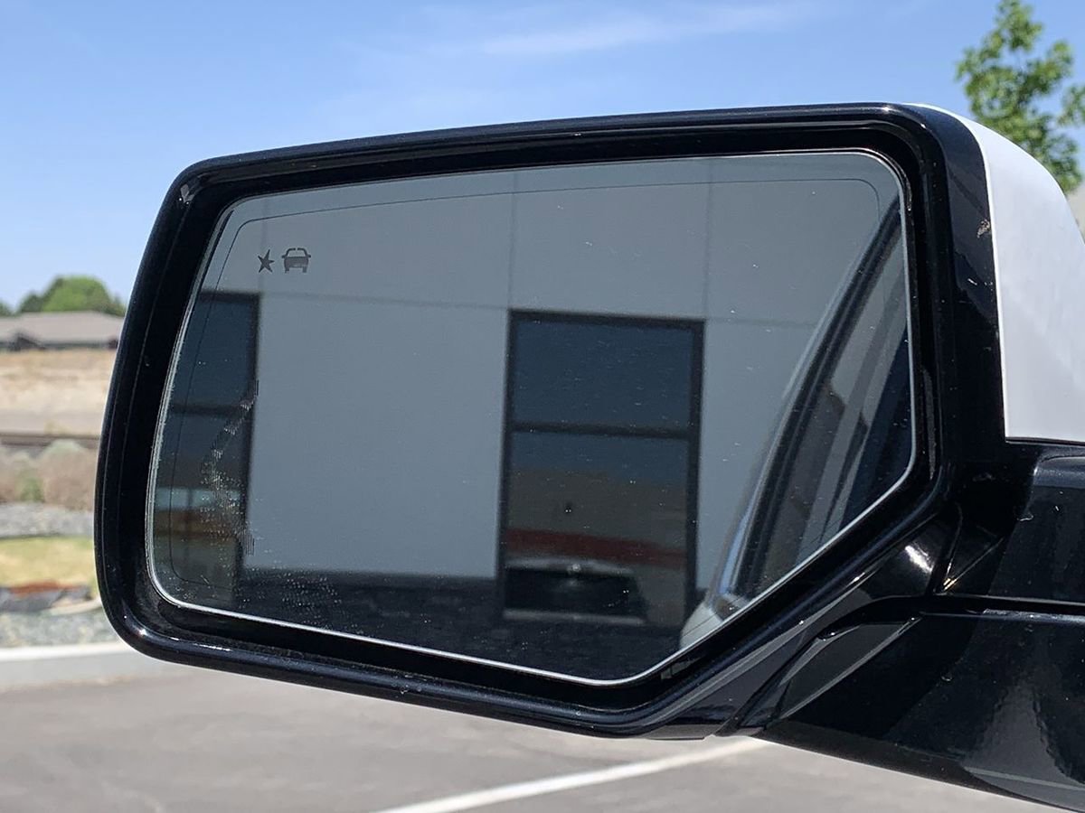 Used 2017 GMC Yukon Denali AWD/4WD image 15