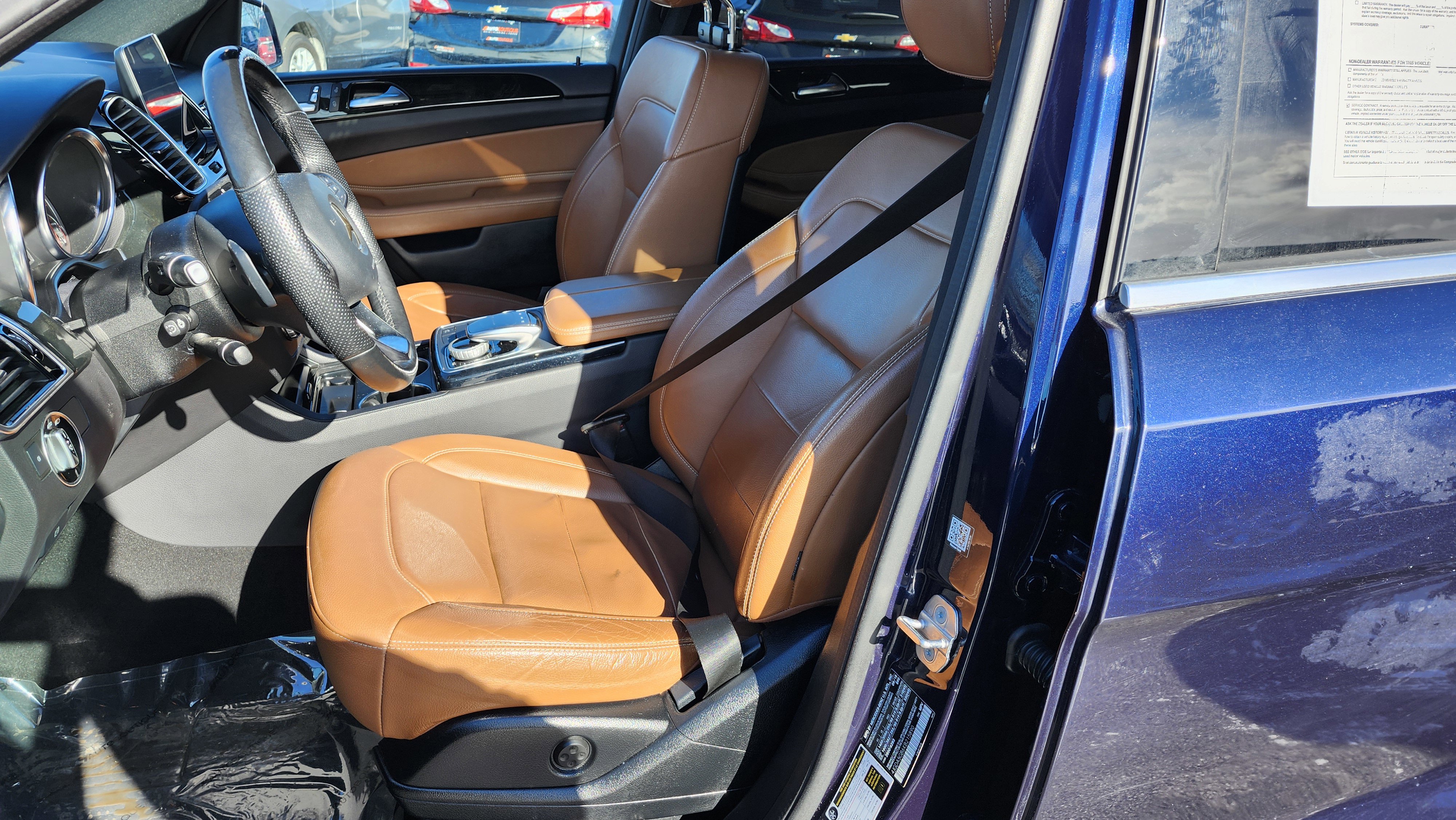 Used 2019 Mercedes-Benz GLE 400 4MATIC image 29